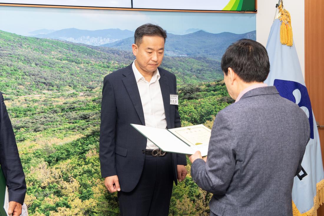 20230510_금정새마을장학회 장학금 전달식_6.jpg