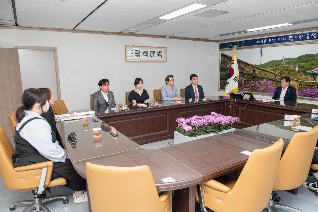 20230523_(사)부산네오필하모닉오케스트라, 이웃돕기 성금 기탁_5.jpg