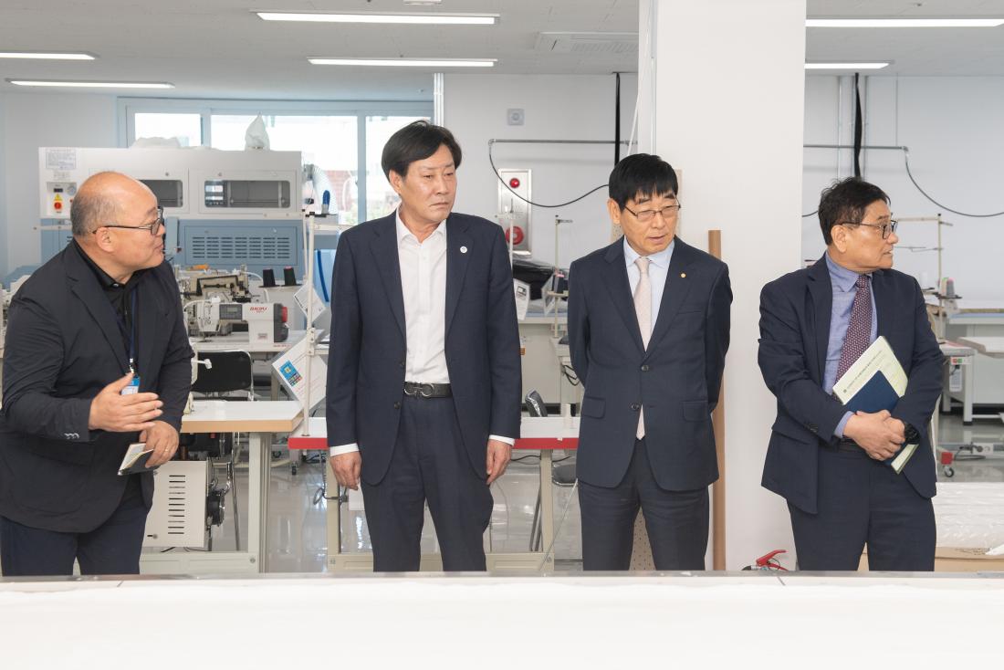 20230525_서동의류제조지원센터 방문_3.jpg