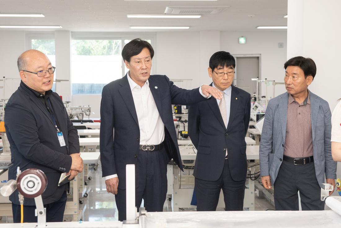 20230525_서동의류제조지원센터 방문_2.jpg