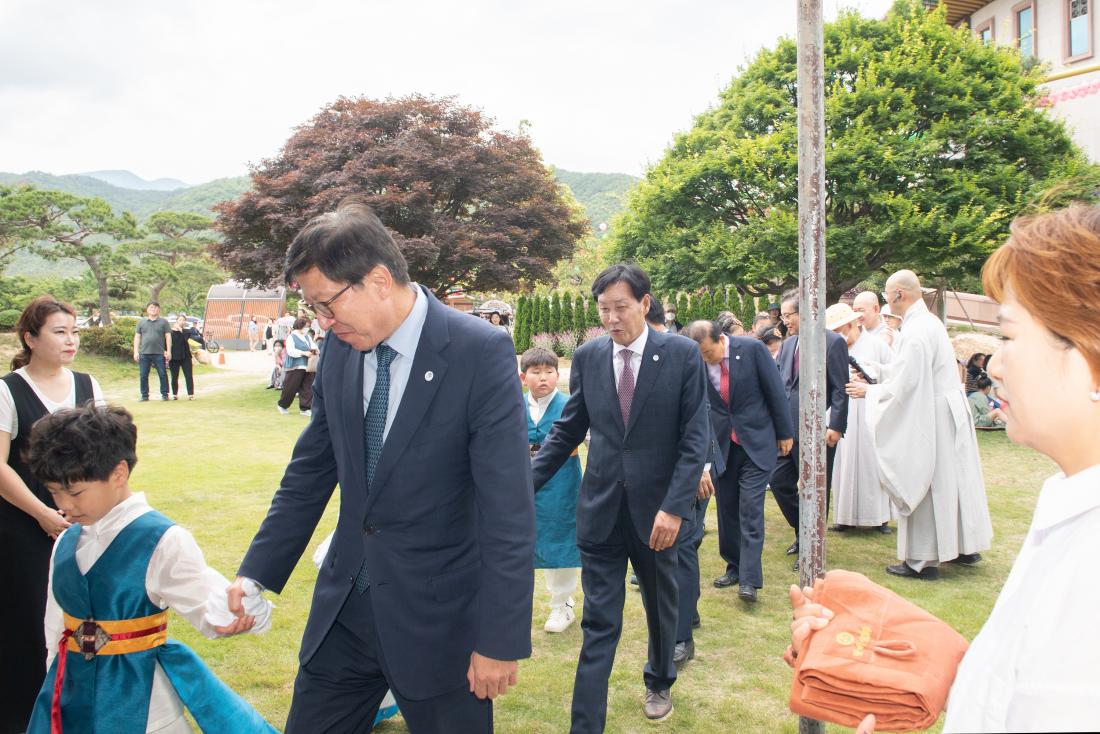 20230527_부처님오신날-홍법사_7.jpg