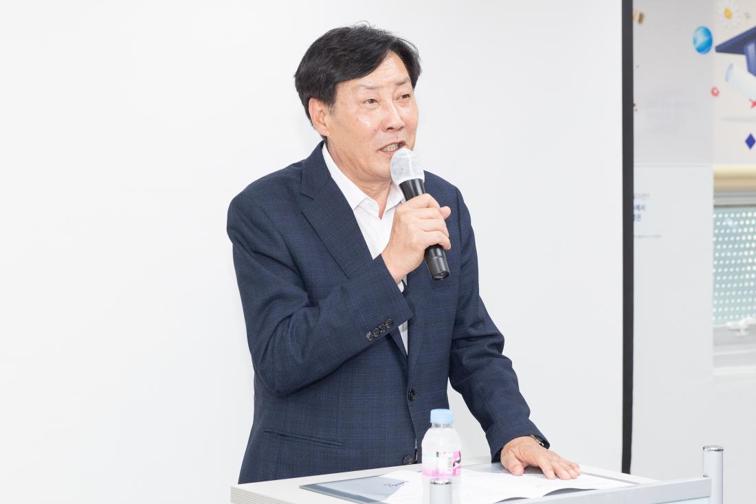20230615_제3기 신중년더채움학교 졸업식_6.jpg