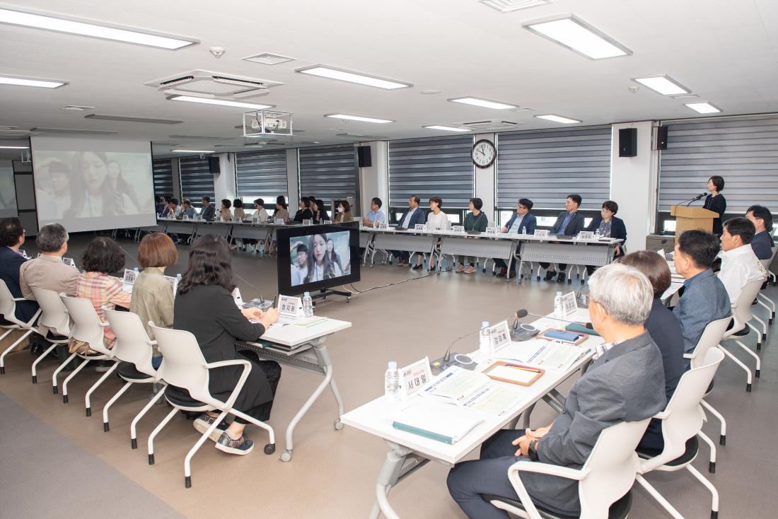 20230620_확대간부회의, 첨령 영상 시청_10.jpg