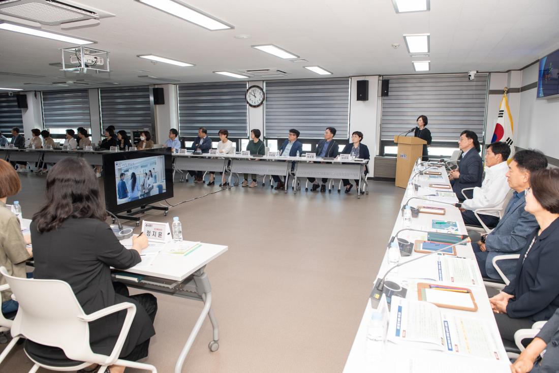 20230620_확대간부회의, 첨령 영상 시청_6.jpg