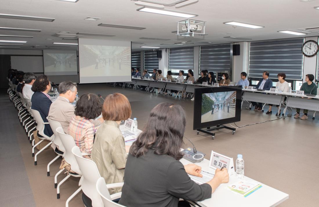 20230620_확대간부회의, 첨령 영상 시청_16.jpg