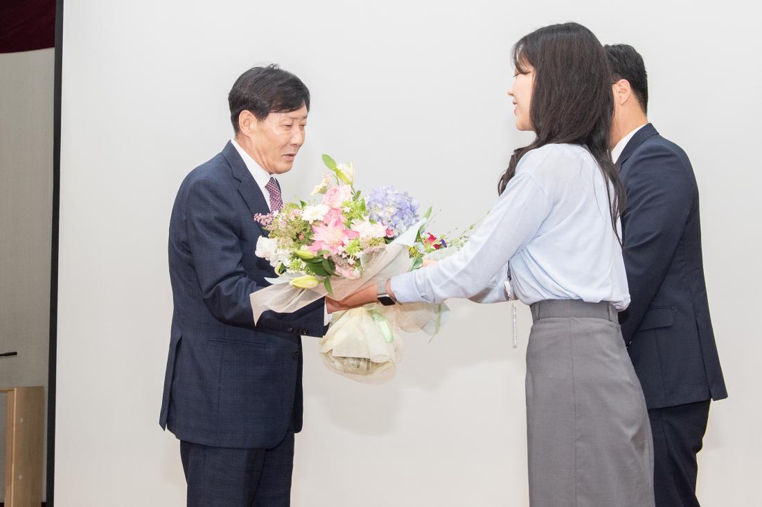 20230703_민선8기 취임 1주년 기념 직원 정례조례_17.jpg