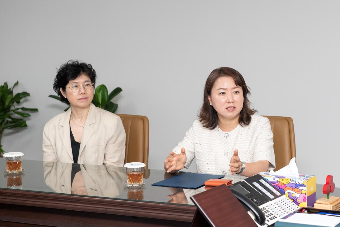 20230823_부산여성가족개발원 업무협약식_6.jpg