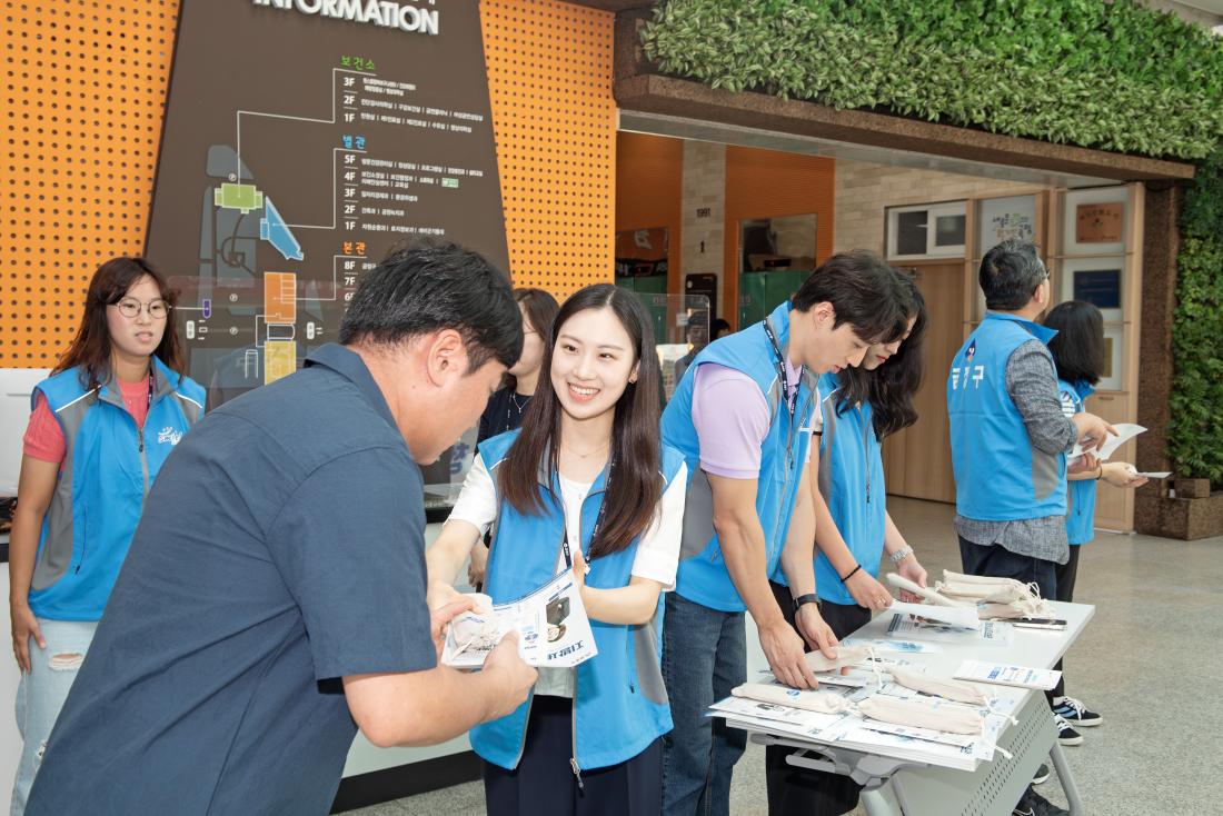 20230906_출근길 청렴 동행 캠페인_11.jpg