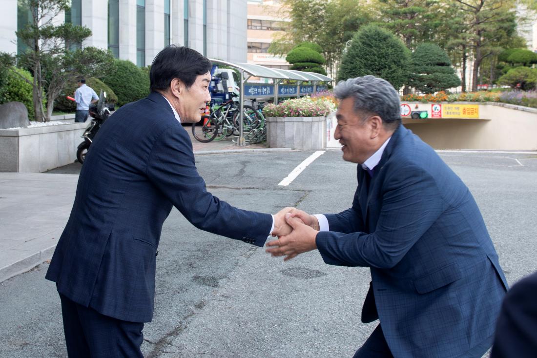 20230918_금정구-전남 신안군 자매결연 협약식_5.jpg