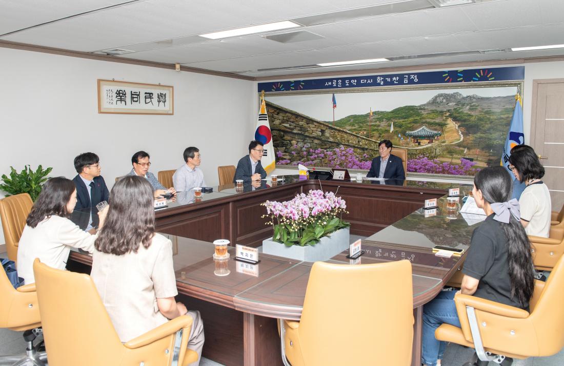20230919_.(주)금정문화네트웤, 오륜대걷기축제위원회, 성품 기탁_4.jpg