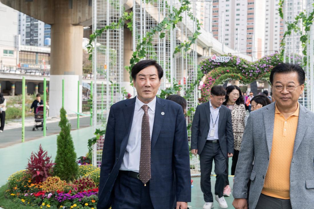 20231013_온천천 꽃정원 개막식_17.jpg
