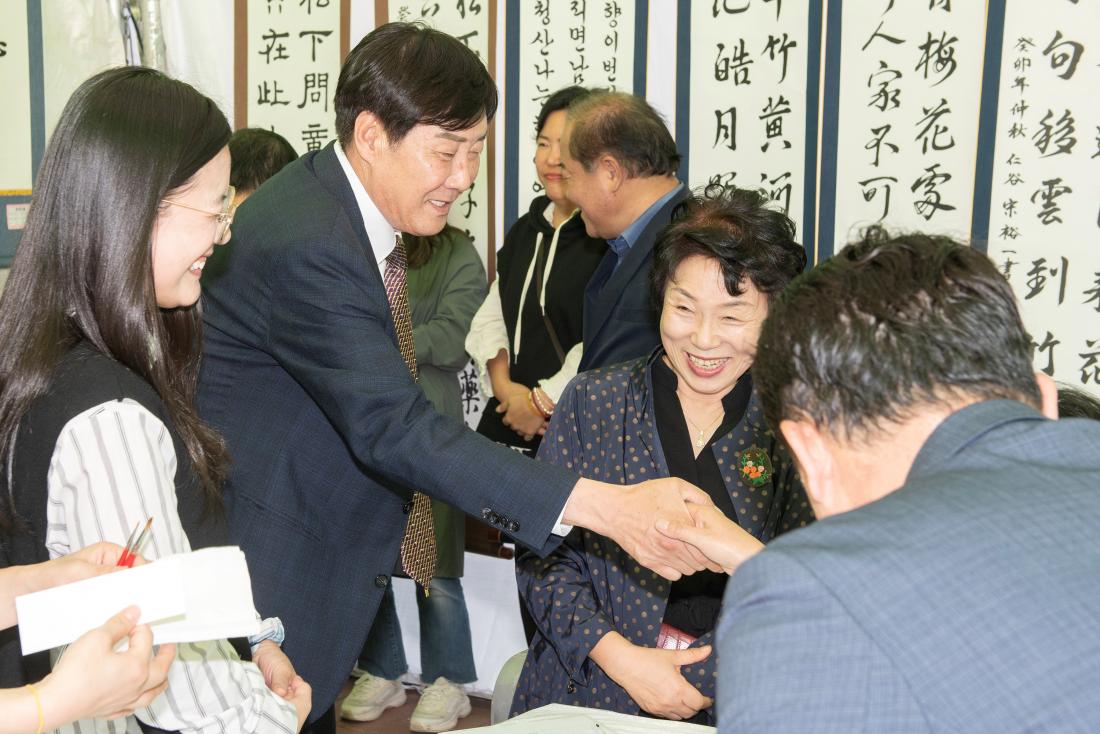 20231015_제11회 평생학습 박람회 부스 방문_10.jpg