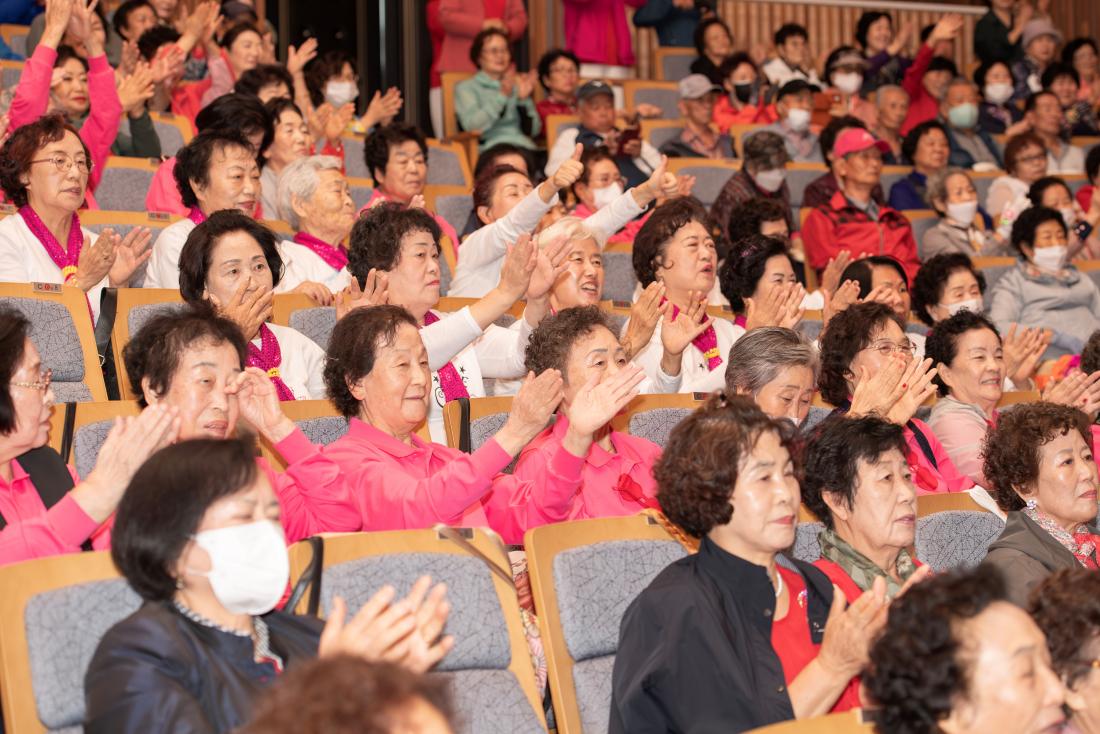 20231017_제4회 경로당 예술 경연대회_22.jpg