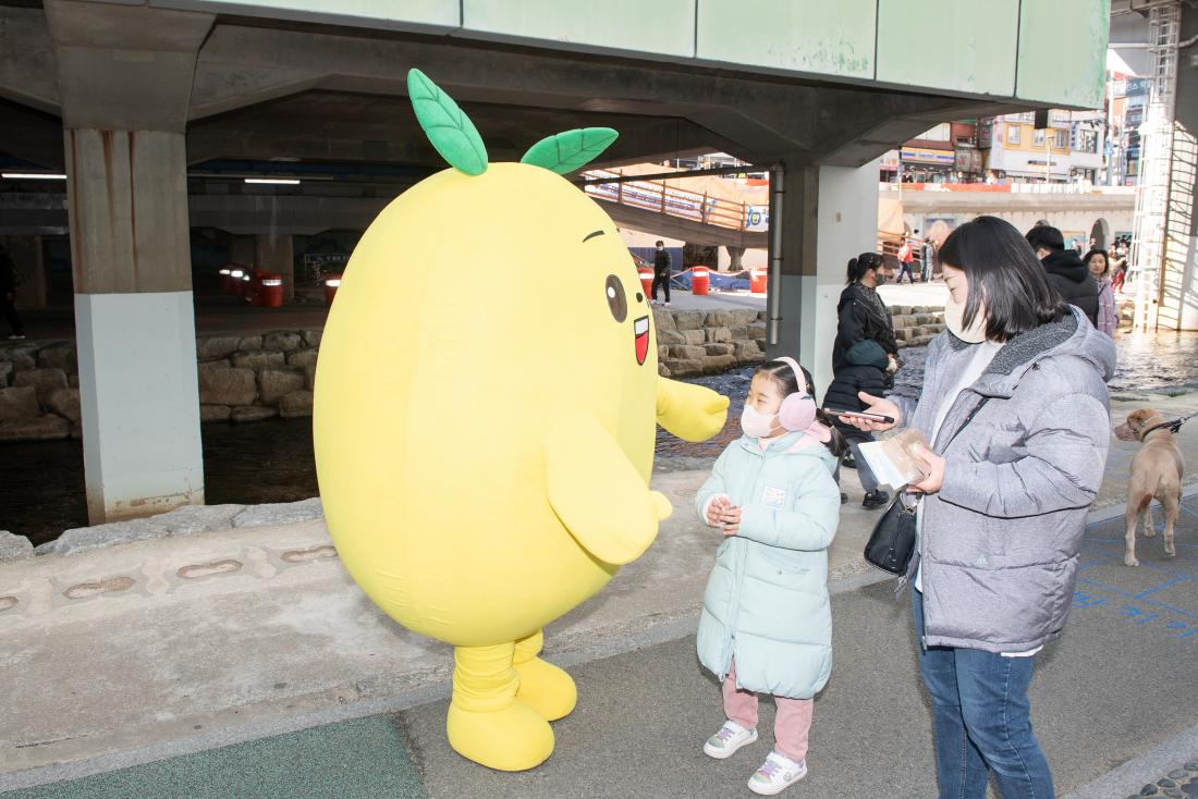 20231118_제5회 아동청소년축제'풋사과'_30.jpg