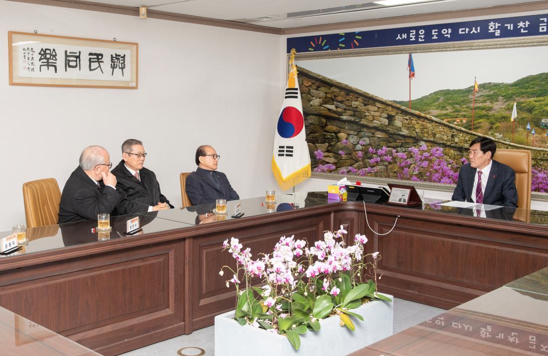 20231127_(사)한국청소년육성회 금정지구회, 장학금 전달_4.jpg