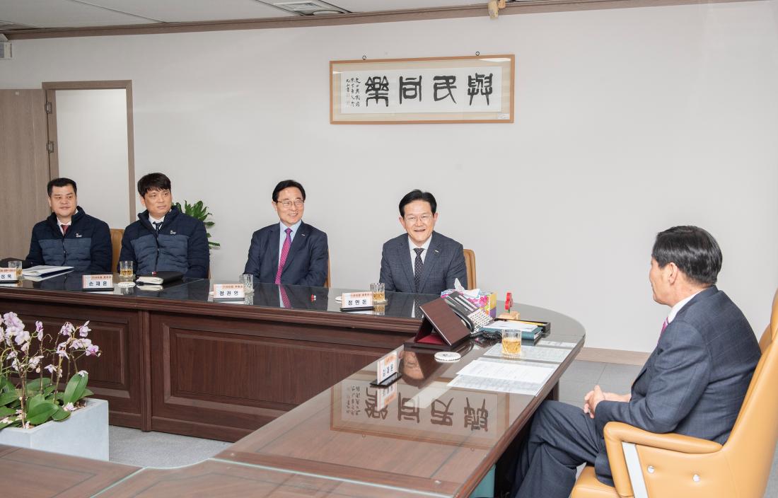 20231127_(주)시티캅, 이웃돕기 성금 기탁_5.jpg