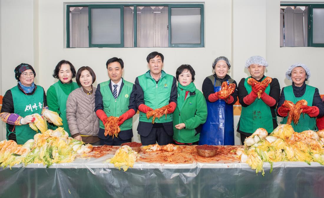 20231129_청룡노포동 김장 나눔 행사_4.jpg