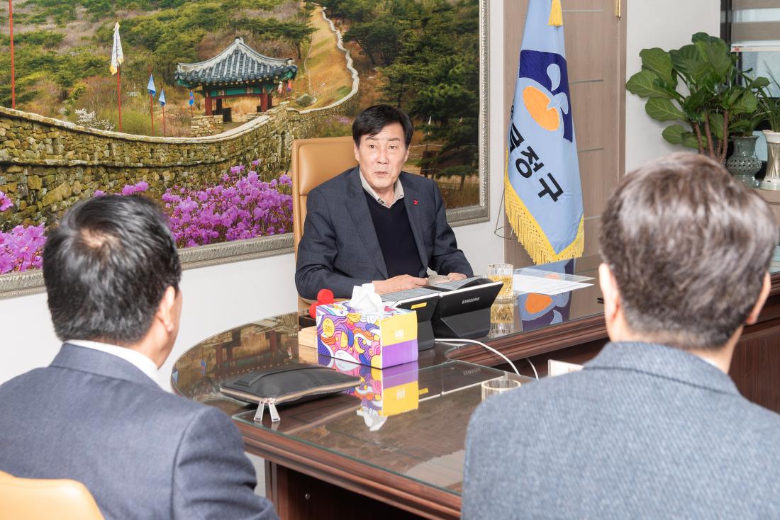 20231206_전국화물연합회.공제조합,이웃돕기 성금 기탁_3.jpg