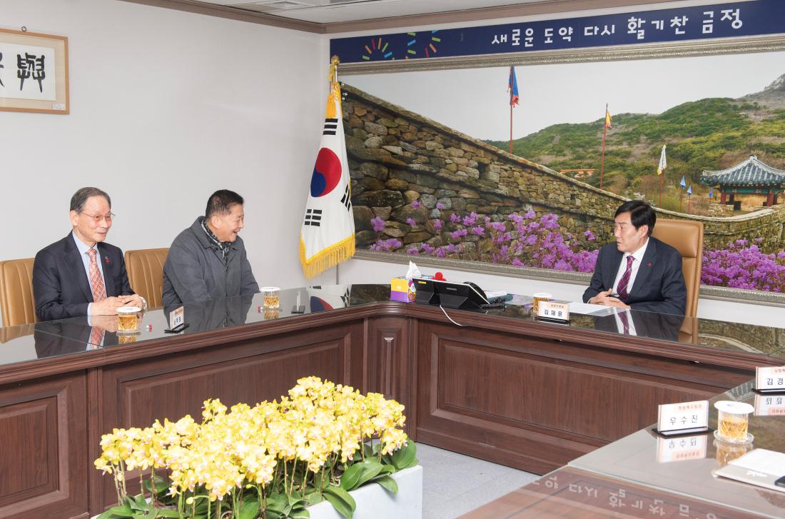 20231219_(주)허브동산, 이웃돕기 성품 기탁식_4.jpg
