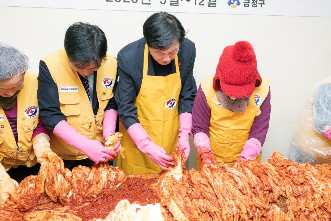 20231221_대한적십자 금정구지회 김장김치 나눔행사_2.jpg
