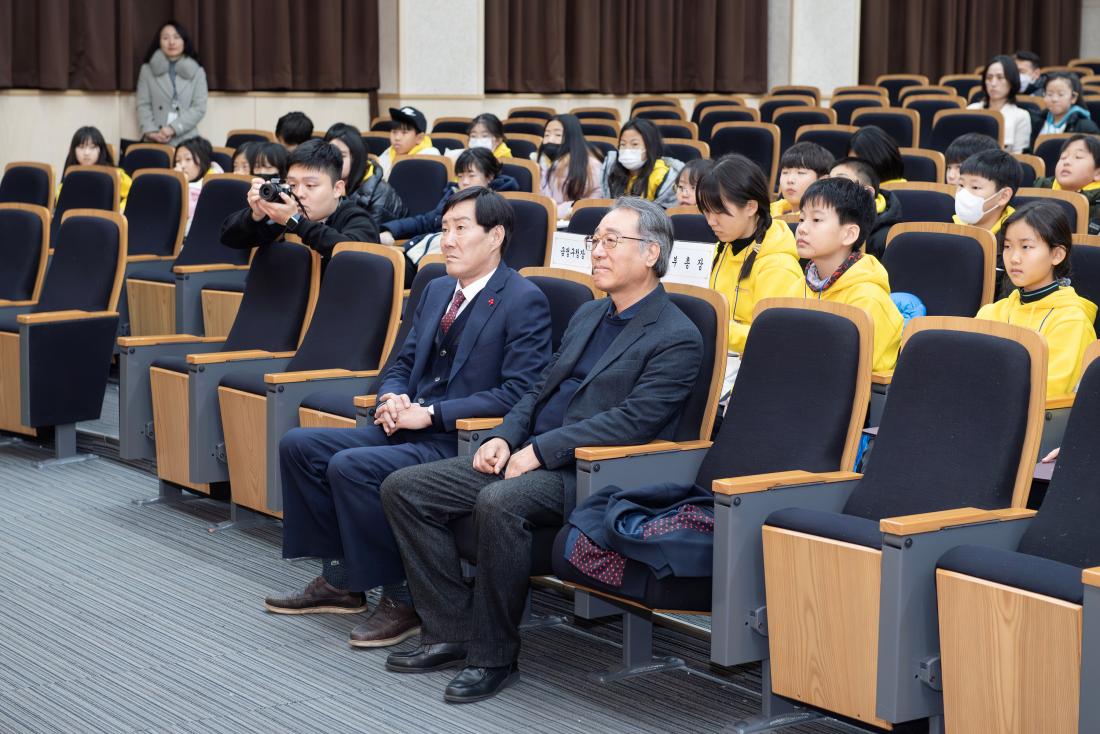 20240112_금정어린이 겨울방학 영어캠프 수료식_14.jpg