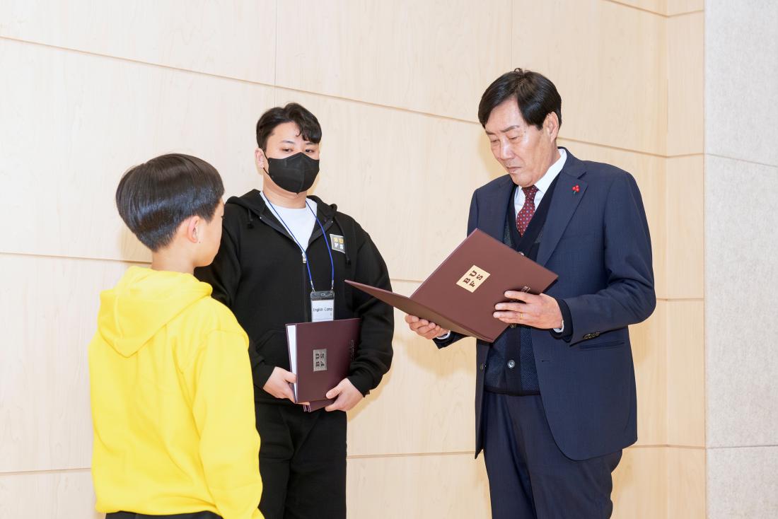 20240112_금정어린이 겨울방학 영어캠프 수료식_2.jpg