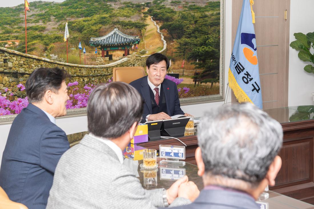 20240112_대한전문건설협회 부산광역시회, 이웃돕기 성금 기탁_3.jpg