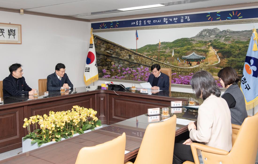 20240119_동일고무벨트(주), 이웃돕기 성금 기탁_5.jpg