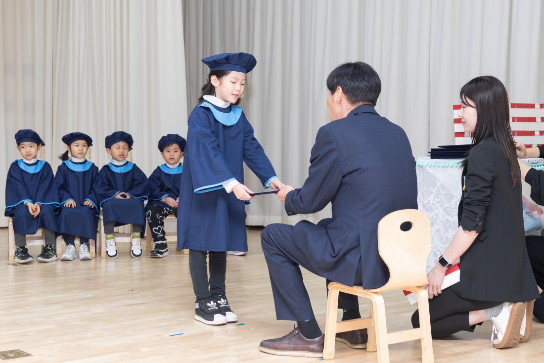 20240227_2023학년도 금정구청어린이집 졸업식_13.jpg