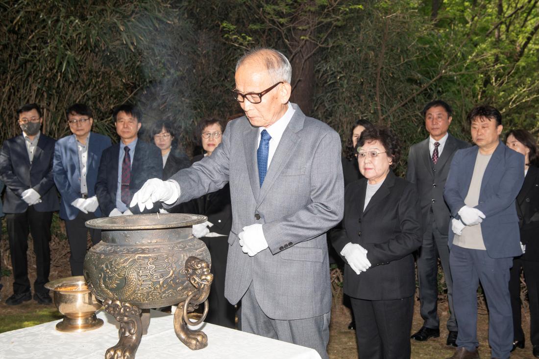 20240419_제64주년 4.19혁명 기념 신정융 열사 추모식_9.jpg