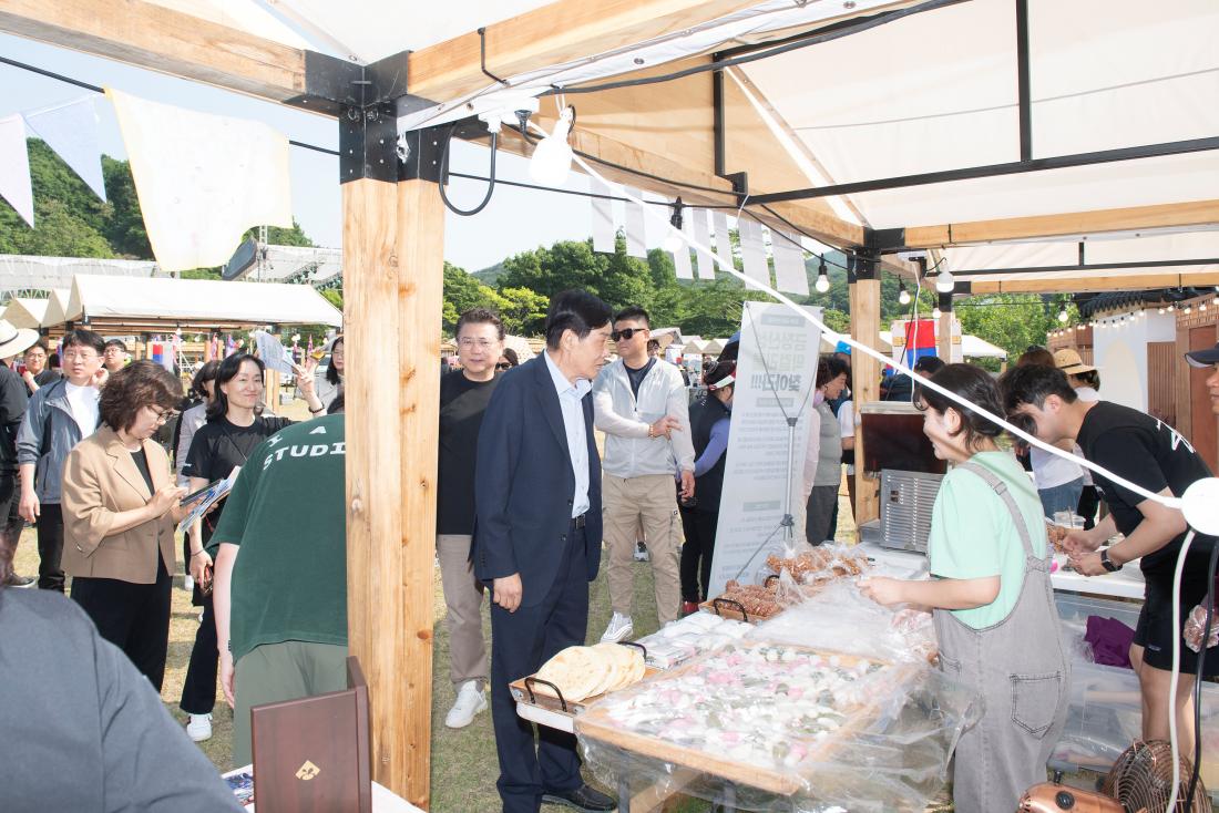 20240524_금정산성축제-부스방문_4.jpg