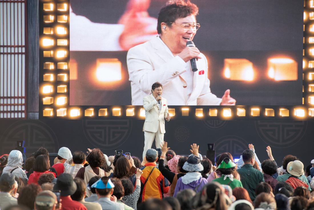 20240524_금정산성축제-축하공연_15.jpg