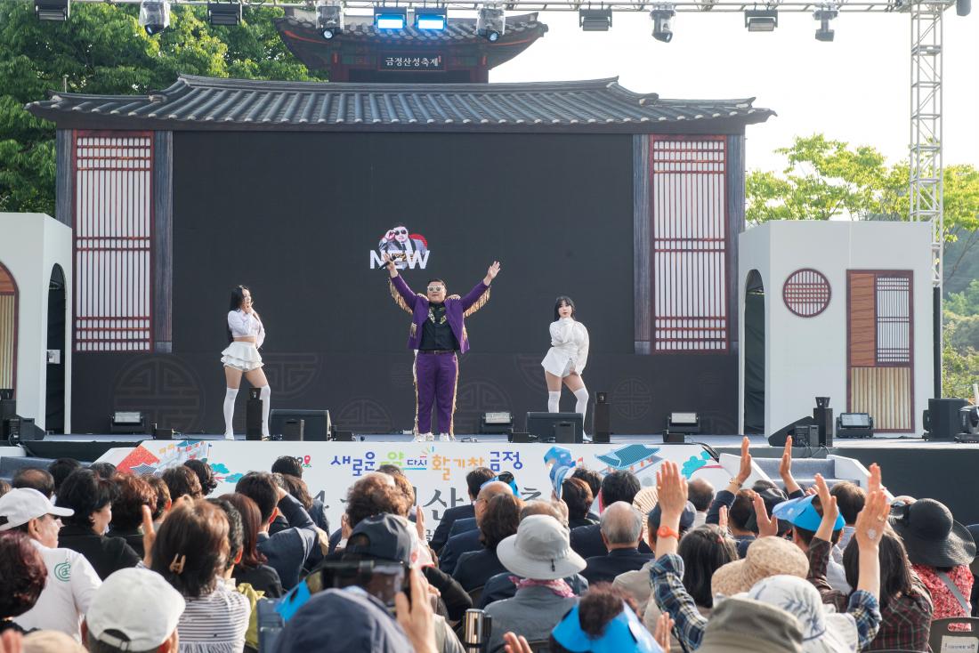 20240524_금정산성축제-축하공연_18.jpg