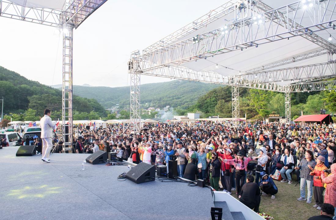 20240524_금정산성축제-축하공연_9.jpg