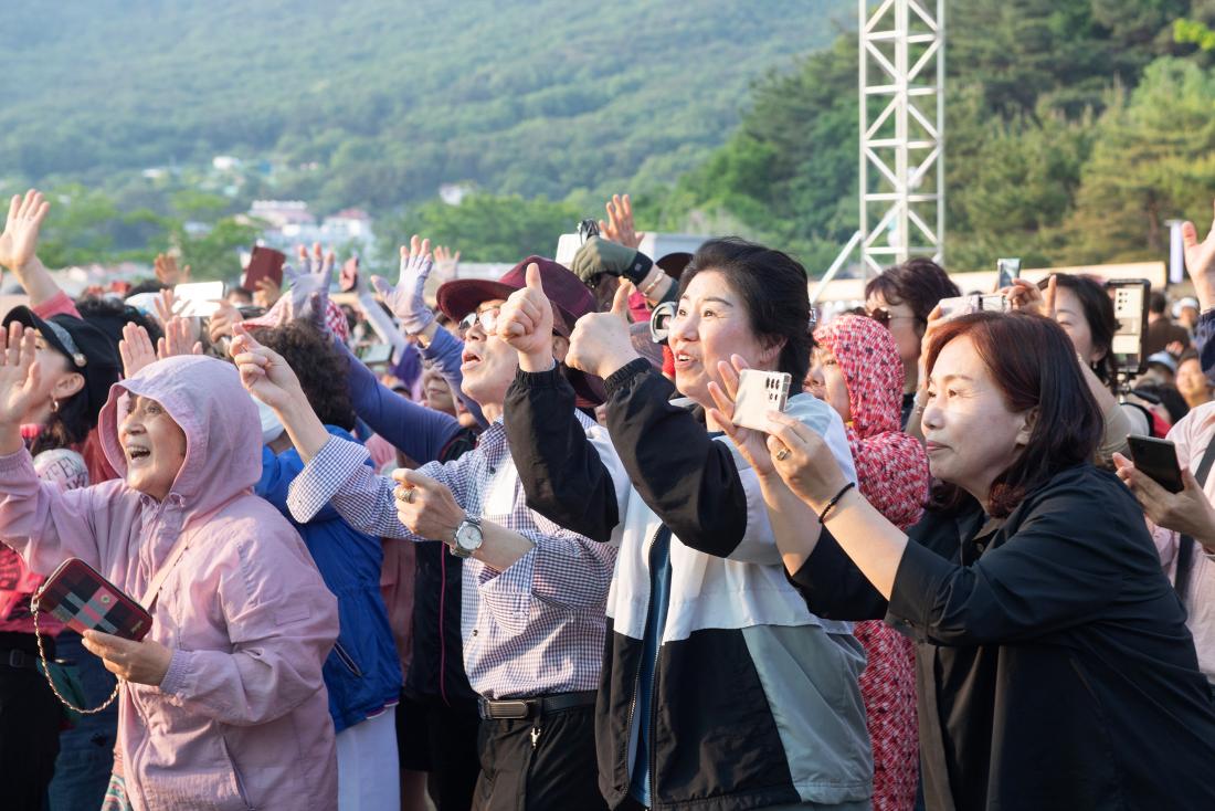 20240524_금정산성축제-축하공연_11.jpg