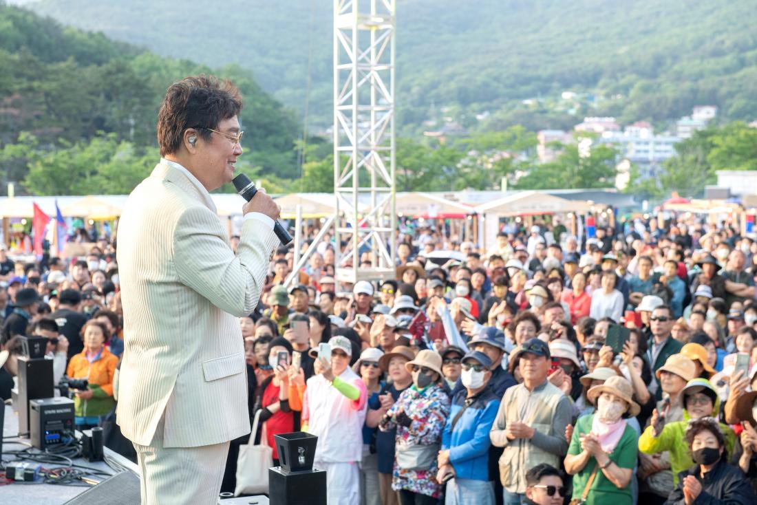 20240524_금정산성축제-축하공연_10.jpg