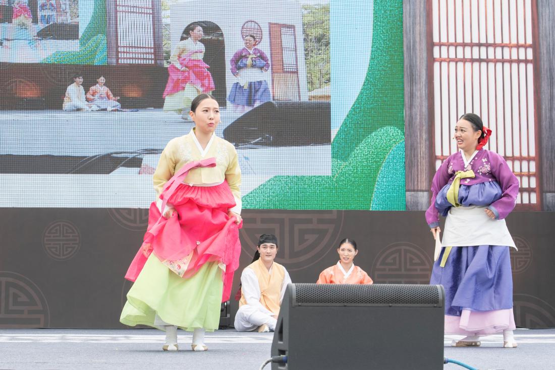 20240525_금정산성축제-금어시집가는날_4.jpg