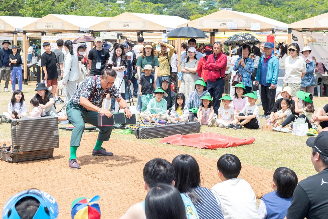 20240525_금정산성축제-대한민국 비눗방울 공연_12.jpg