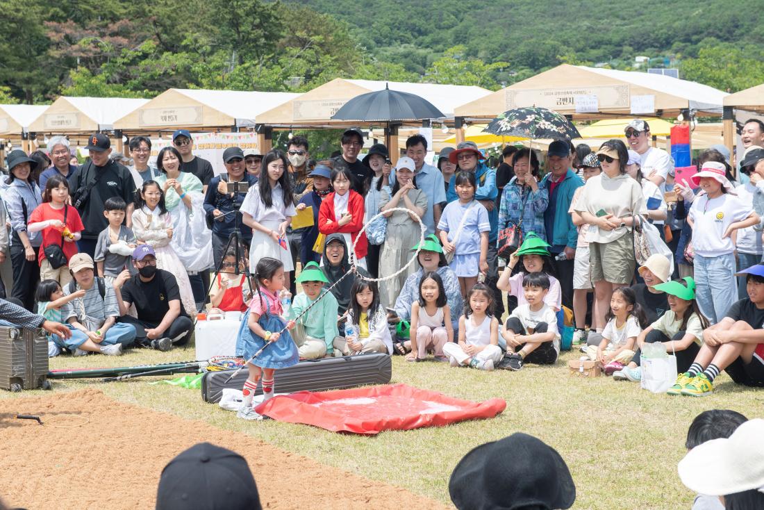 20240525_금정산성축제-대한민국 비눗방울 공연_23.jpg