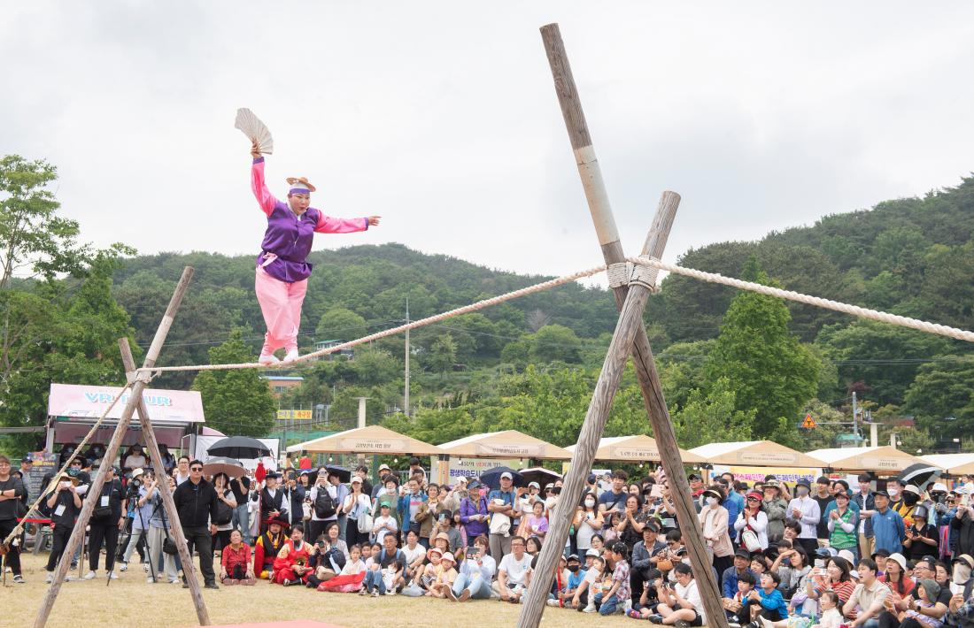 20240526_금정산성축제-외줄타기_19.jpg