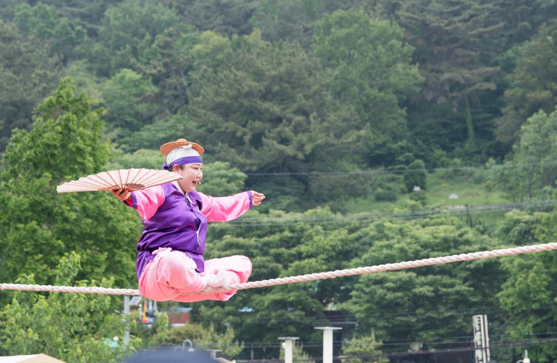 20240526_금정산성축제-외줄타기_5.jpg