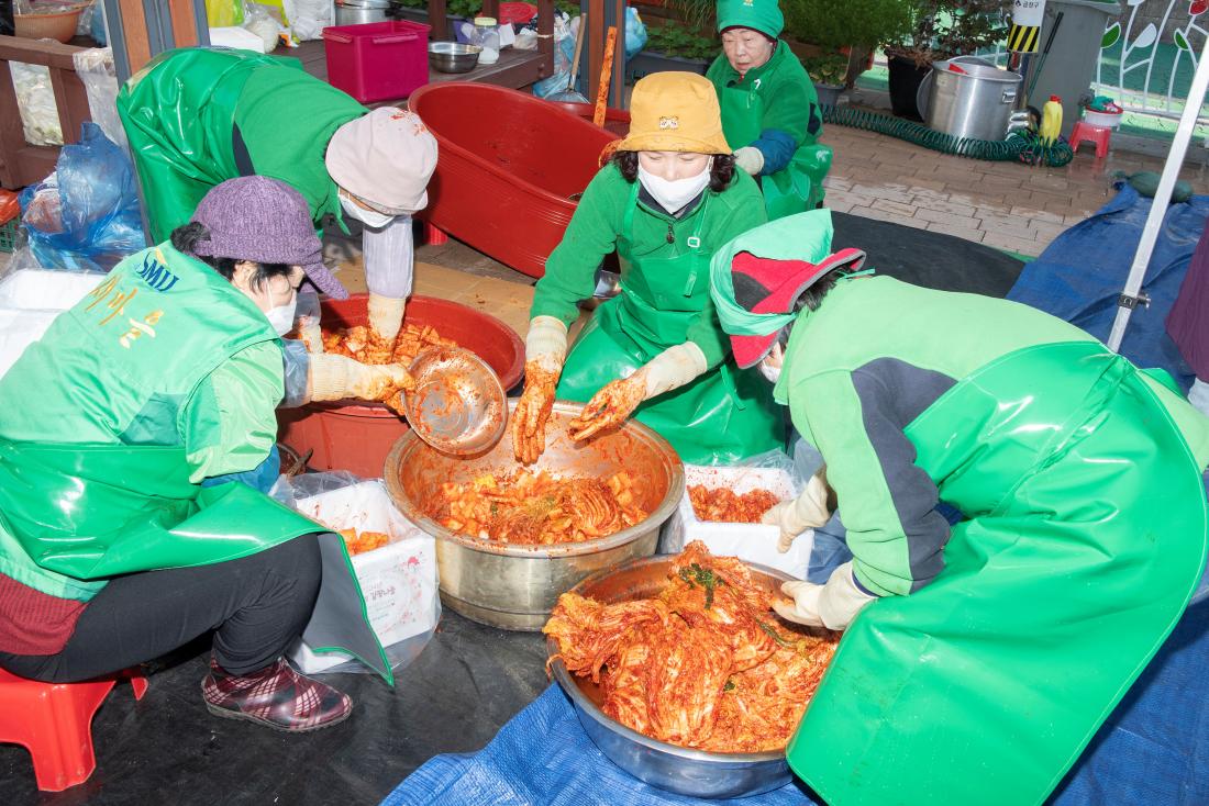 20241127_금사회동동, 사랑의 김장 나눔 행사_9.jpg
