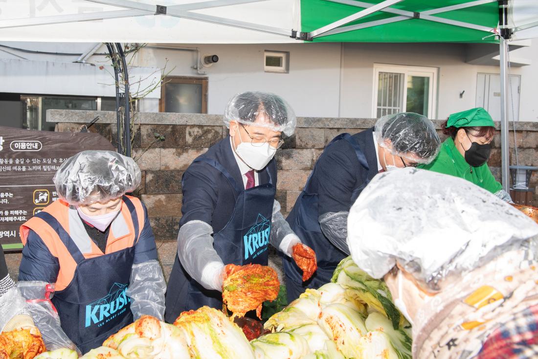 20241127_금사회동동, 사랑의 김장 나눔 행사_2.jpg