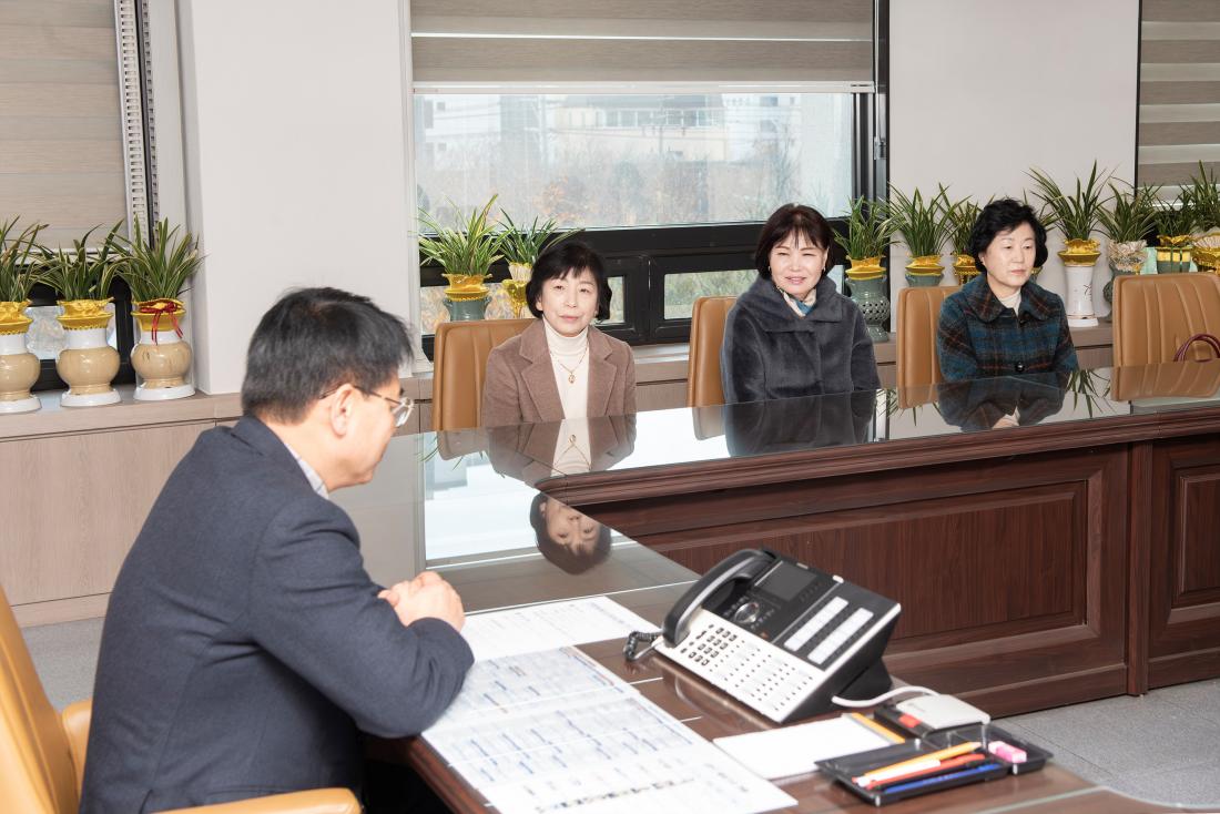 20241203_부곡어머니폴리스회, 이웃돕기 성품 기탁_6.jpg