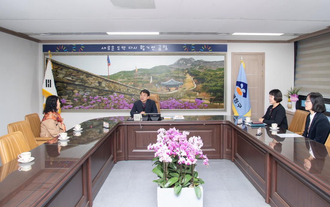 20241217_세웅병원, 이웃돕기 성금 기탁_6.jpg