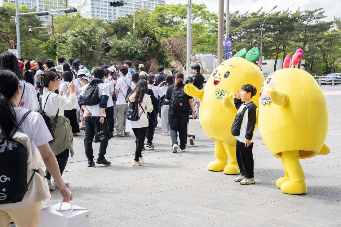 20250419_부스럭데이 행사 참여_32.jpg