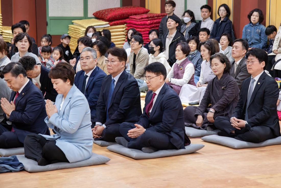 20250505_범어사 봉축 점등식_5.jpg