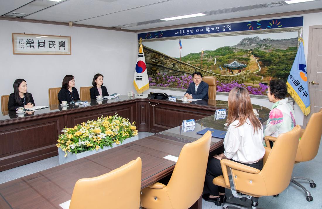 20250523_지방재정계획심의위원회 신규 위원 위촉식_7.jpg