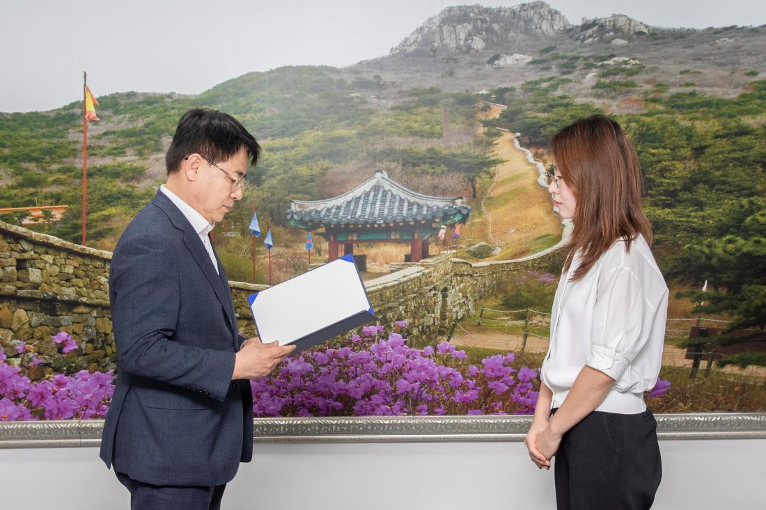 20250523_지방재정계획심의위원회 신규 위원 위촉식_4.jpg