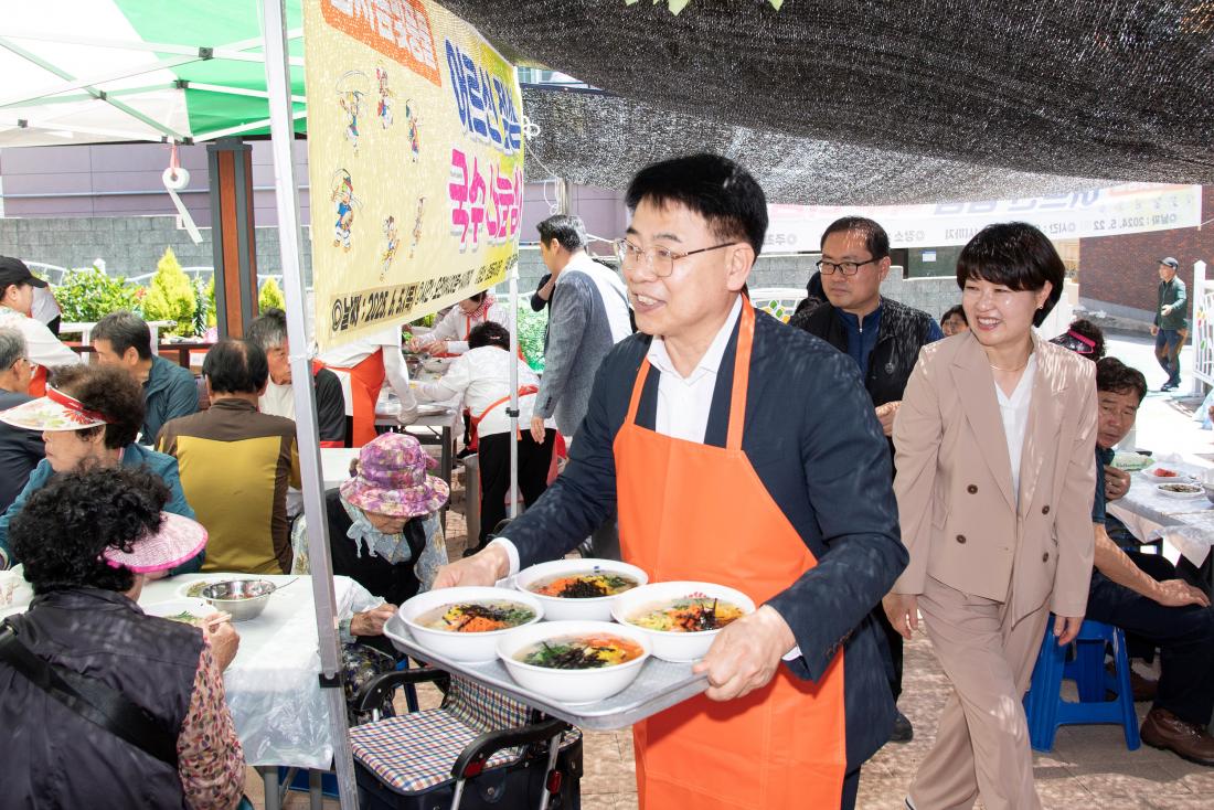 20250605_금사금빛풍물회 어르신 국수나눔 행사_1.jpg